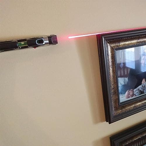 Qooltek Niveau laser multifonction - lignes laser horizontales et verticales croisées, ruban à mesurer de 2,5m / 8pieds,