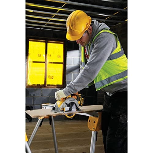 DEWALT Scie circulaire 18V sans fil DCS391NT- XJ - 3700 trs/min - lame carbure 24 dents 165 mm - inclinaison de lame 50°