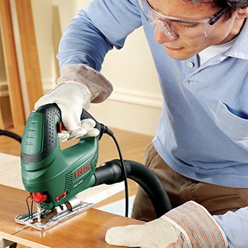 Bosch.Scie sauteuse filaire 500 W Livrée coffret rangement 1 lame bois T144D