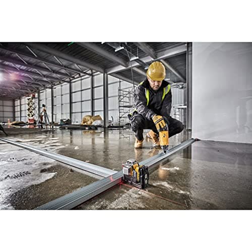 DEWALT Laser multilignes autonivelant 12V Li-Ion 2Ah - précision +/- 3mm - distance 30m | Utilisé par des professionnels
